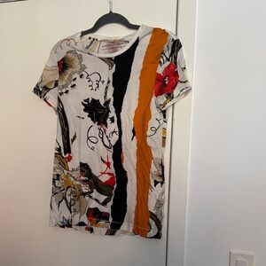 Balenciaga Short Sleeve Graphic Tee in White, Black, Orange